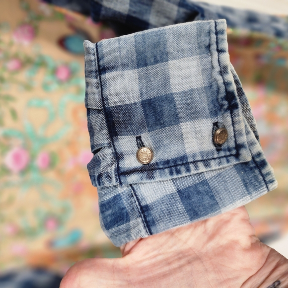 Aratta Blue Checkered Shirt with Floral Details - Picture 8 of 9